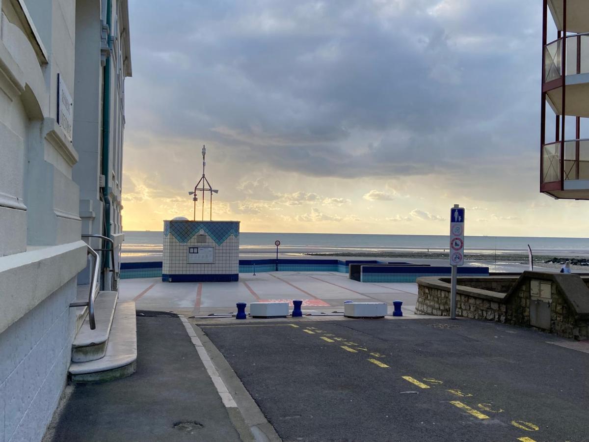"Appartement Sur Digue" Proche De La Plage Avec Wifi Wimereux Eksteriør billede
